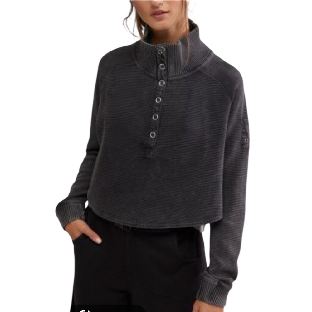 FP Movement So Fly Cotton Henley Top Washed Black Ribbed Cropped Pullover Large